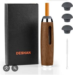 lot 109 image: Wood Ashtray Pocket Cigar Ash Tray Soot Cover Portable Ashtray for Car Smoking