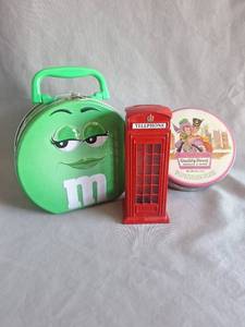 lot 173 image: Vintage Tins and Coin Bank