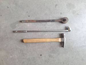 lot 194 image: Large Hand Tools