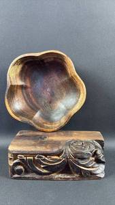 lot 200 image: Wood Carved Pivot Open Box and Wood Bowl (6.5 Diameter)