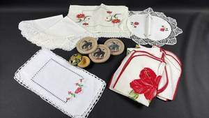 lot 201 image: Home Decor Coasters, Placemats & Embroidered and Crocheted Decor Items