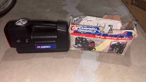 lot 52199 image: Campbell Hausfeld 300 PSI Portable Air Compressor 2069 kPa - Retail $49
