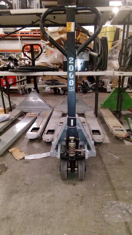 lot 7952 image: Strongway Mini Pallet Jack  2000-Lb. Capacity