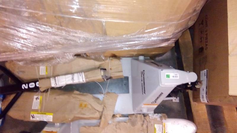 lot 7987 image: Strongway Mini Pallet Jack  2000-Lb. Capacity