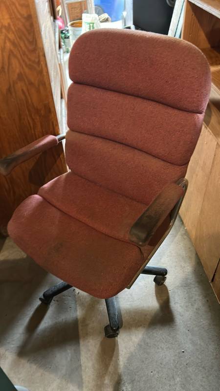 lot 60645 image: Upholstered Rolling Office Chair with Armrests