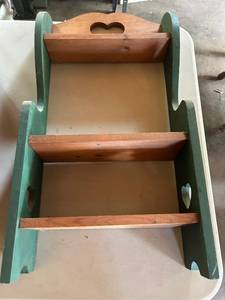 lot 100 image: Two-Tier Wall Shelf with Heart Cutout Handle Green and Natural Wood