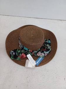 lot 16984 image: Sun Hat