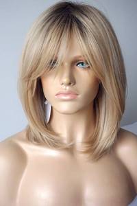 lot 4042 image: Wigs for white women blonde bob wig medium length wigs for women persma skin part blonde with dark roots Synthetic wig for white Women (Blobde mixed highlight)