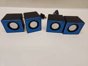 lot 20 image: 4-Piece USB Computer Speakers Blue and Black