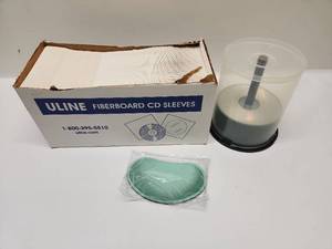 lot 22 image: Uline Fiberboard CD Sleeves 200Carton No Window 5-7765