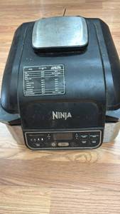 lot 21 image: Ninja Grill with Griddle Plates and Temperature Control