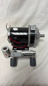 lot 30 image: DC Gear Motor 500W 48V 600RPM SXDB-10650Z with CanAm Bead Roller K101 Square and Flex Coupling