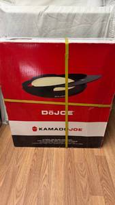 lot 33 image: Kamado Joe Classic Joe DoJoe Pizza Oven Accessory