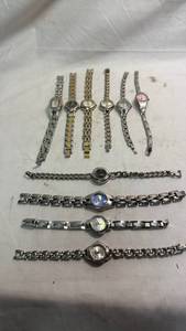 lot 255 image: Lot of 10 Quartz Wristwatches with Mixed Metal Bracelets