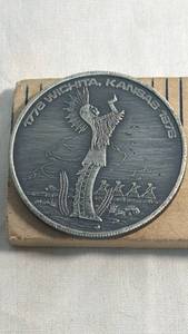 lot 288 image: Wichita Kansas Bicentennial Commemorative Medal 1776-1976
