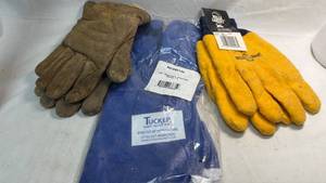 lot 292 image: Work Gloves Lot 3 Pairs Tucker Safety Wells Lamont Chore