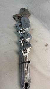 lot 308 image: Crescent Adjustable Wrench Set 5-Piece