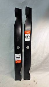 lot 336 image: 21 Mower Blade 40MnB Pair 2-Count