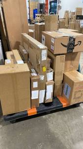 lot 2643 image: Pallet of Misc Items in Various Conditions - Retail $0
