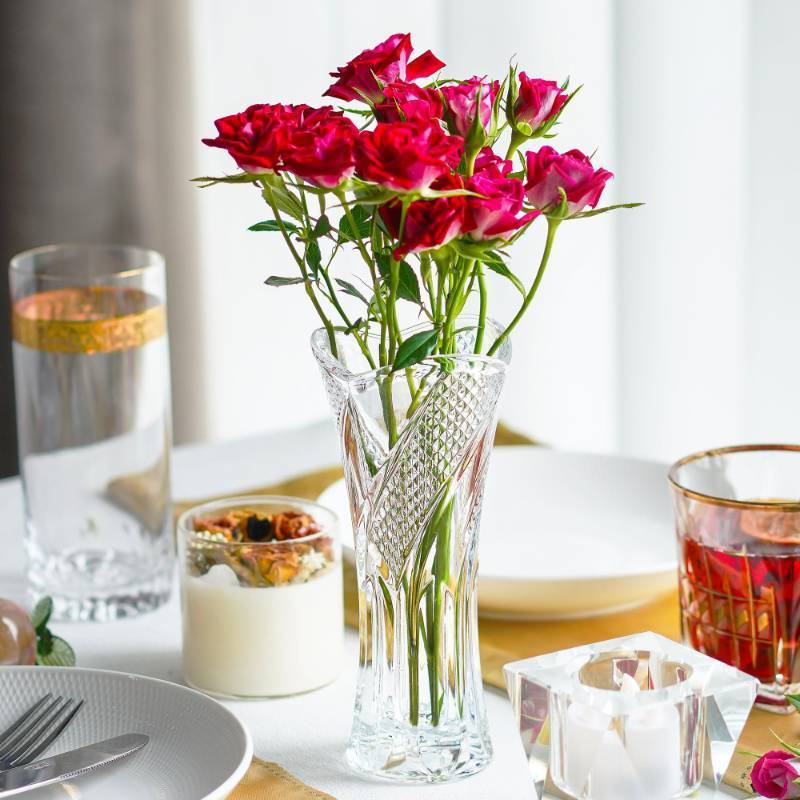 lot 1022 image: Clear Crystal Vases for Centerpieces, 6.5 Inch Modern Glass Vase Retail $12.49