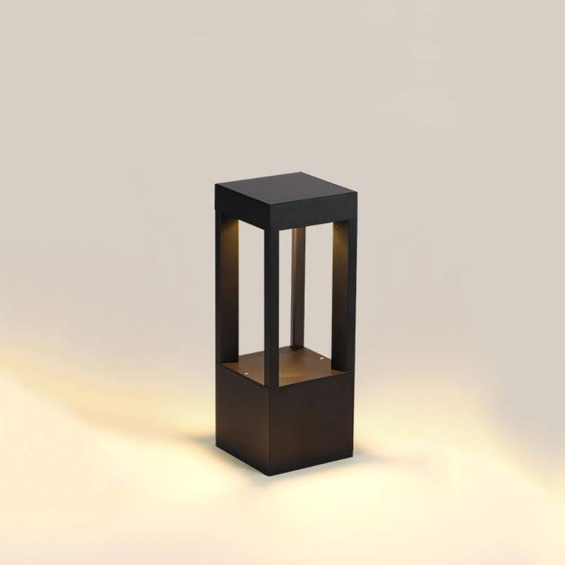 lot 1047 image: SLAWA Black Square Column Post Caps Lights Outdoor Waterproof LED Pillar Post Lamps with 3000K Warm Light Fence Post Cap Lights Aluminum Post Lights Fixture for Pool Gate Yard Deck Lawn Lanterns Retail $53.74