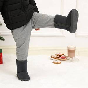 lot 1149 image: FANTURE Toddler Winter Snow Boots with Zipper, Fur Lined,Grey - Retail $20