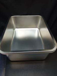 lot 1064 image: 2 Set Stainless Steel Litter Box - 17.7x13.8x5.9, High-Sided Shield, Scoops, Mats for Multiple Cats, Easy to Clean - Retail $40
