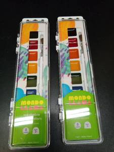 lot 1128 image: 8ct Washable Watercolor Set - Mondo Llama - Retail $15