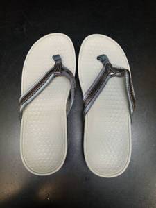 lot 1133 image: Whitin Thong Flip-Flop Sandals CreamGray Size Unspecified Pair - Retail $62