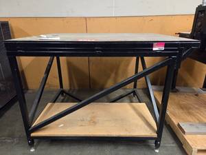 lot 18649 image: Welding Table