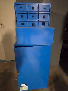 lot 18512 image: Blue Multi-Drawer Storage Cabinet Unit with Drawer Storage Cabinets - Set of 3