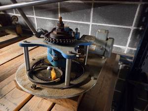 lot 18534 image: Industrial Gear Drive Assembly with Motor and Chain Drive