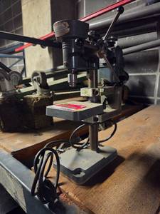 lot 18536 image: Micro Drill Tabletop Drill Press - Model 1648-7