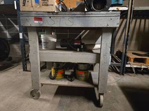 lot 18549 image: 3-Tier Cart on Casters