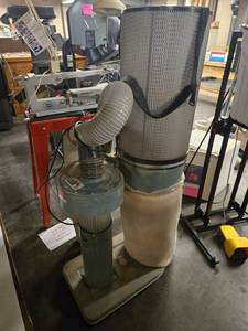 lot 18570 image: Delta Wood Dust Collector - Model 50-84D