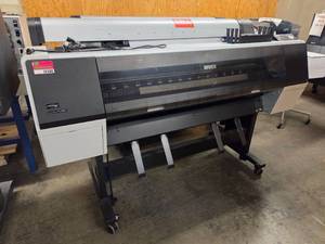 lot 18588 image: Epson Stylus Pro Large Format Inkjet Printer - Model 9890