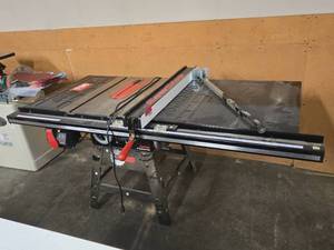 lot 18655 image: SawStop 10 Inch Table Saw - Model CNS175