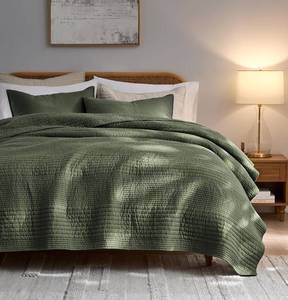 lot 26451 image: palassio Striped Olive Green 100% Cotton Quilt King Size Bedding Sets, Lightweight Crinkly Channel Pick Stitch Textured Bedspread Soft Shabby Chic Farmhouse Country Coverlet for All Season, 2 Shams