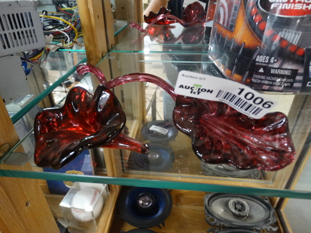 lot 1006 image: 2 blown glass flowers