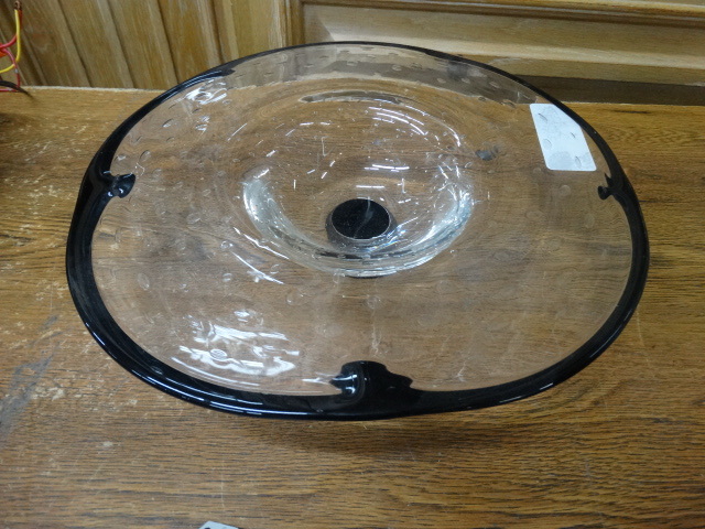 lot 1010 image: Blown glass bowl- Signed by artist- 11