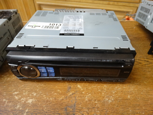 lot 1013 image: Alpine Car CDMP3 player