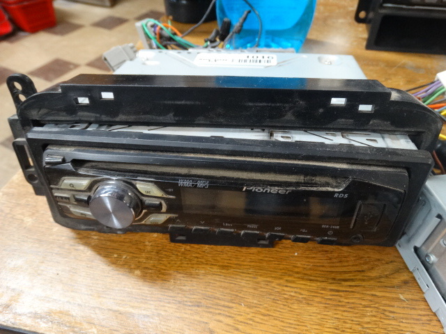 lot 1016 image: Pioneer car audio WMAMP3-CD player