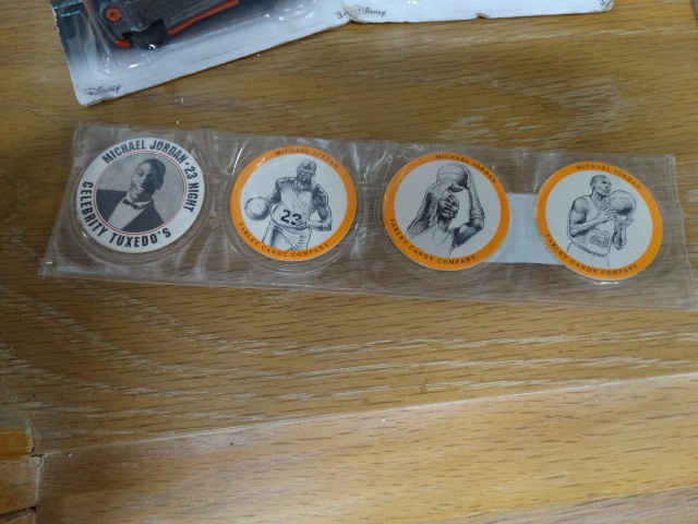 lot 1027 image: Lot of 4 Michael Jordan milk caps
