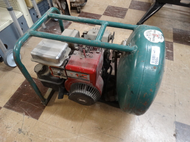 lot 1050 image: Paslode 3.5 hp air compressor- gas