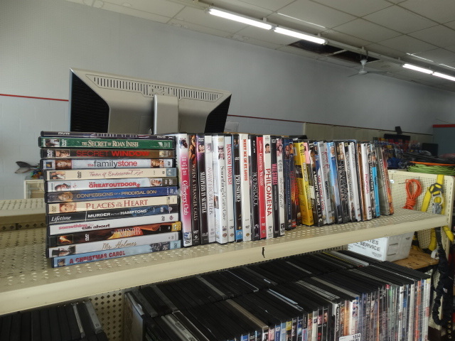 lot 1058 image: Lot of 50 assorted DVD movies