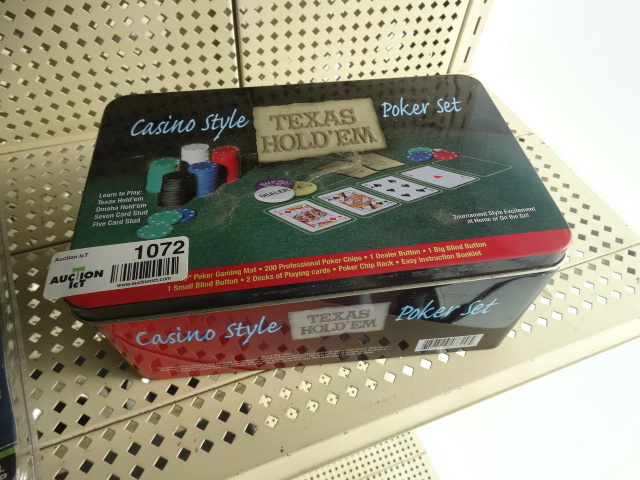 lot 1072 image: Texas hold em casino style poker set in metal box