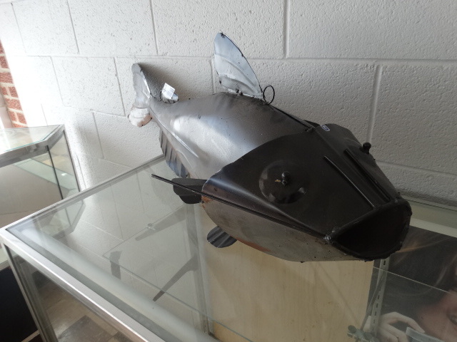 lot 1088 image: Metal yard decor catfish- 37 long x 13 tall