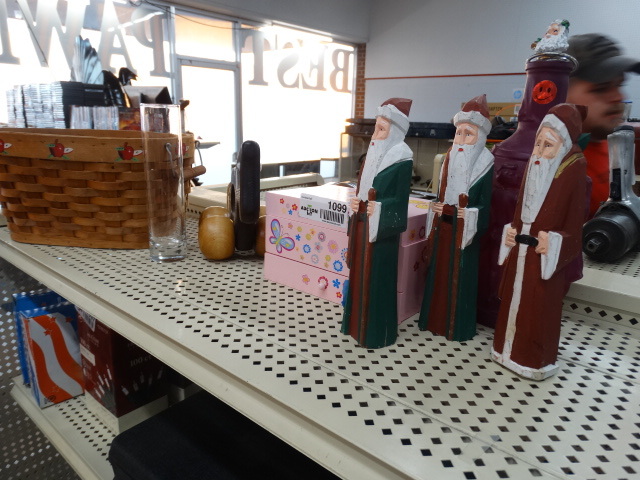 lot 1099 image: Lot of various home decor