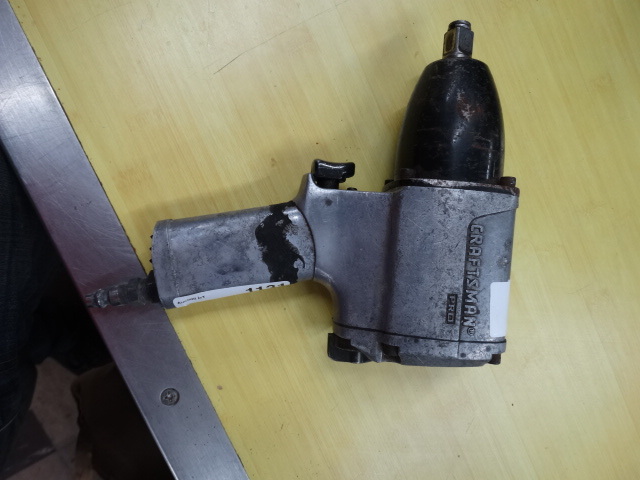 lot 1131 image: Craftsman 12 in heavy duty impact wrench