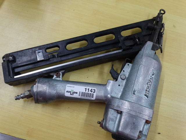 lot 1143 image: hitachi framing gun